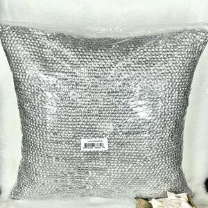 New with tags GORGEOUS DONNA KAREN SEQUIN PILLOW SILVER! perfect for bedroom